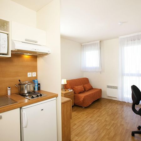 Sejours & Affaires Rennes Longs Champs Aparthotel Bagian luar foto