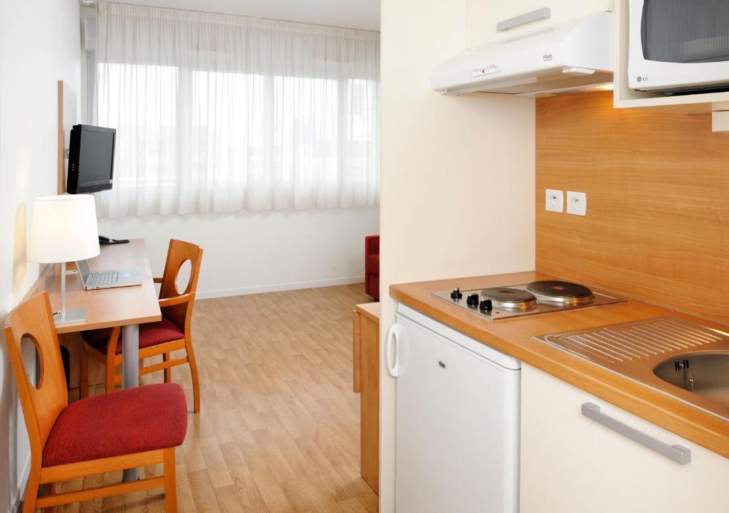 Sejours & Affaires Rennes Longs Champs Aparthotel Ruang foto