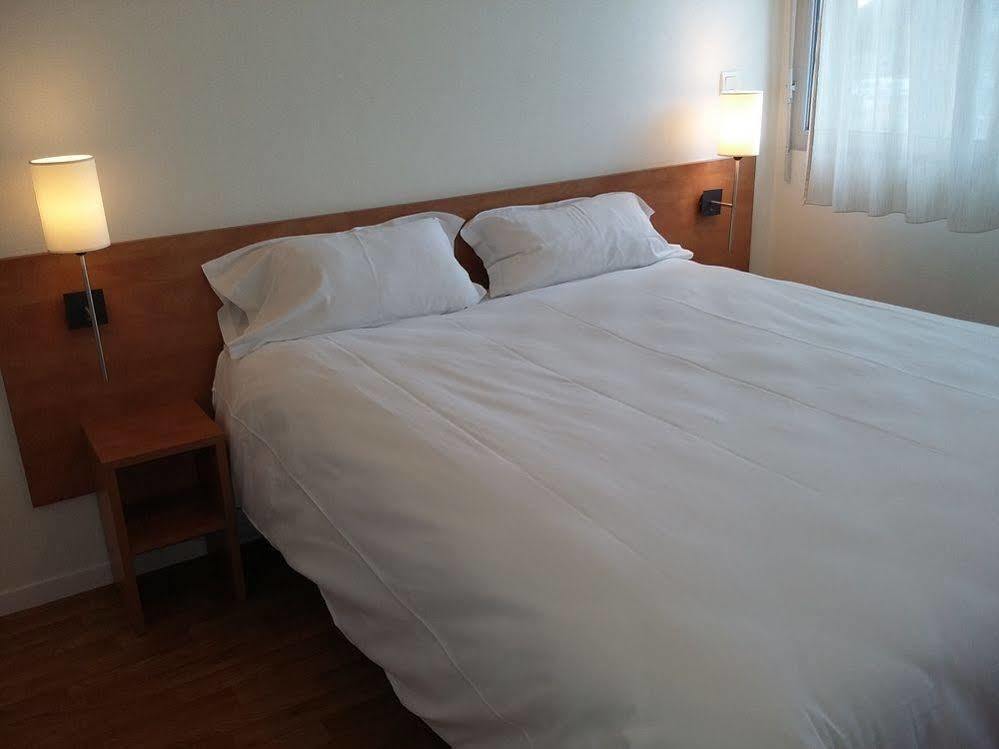 Sejours & Affaires Rennes Longs Champs Aparthotel Bagian luar foto