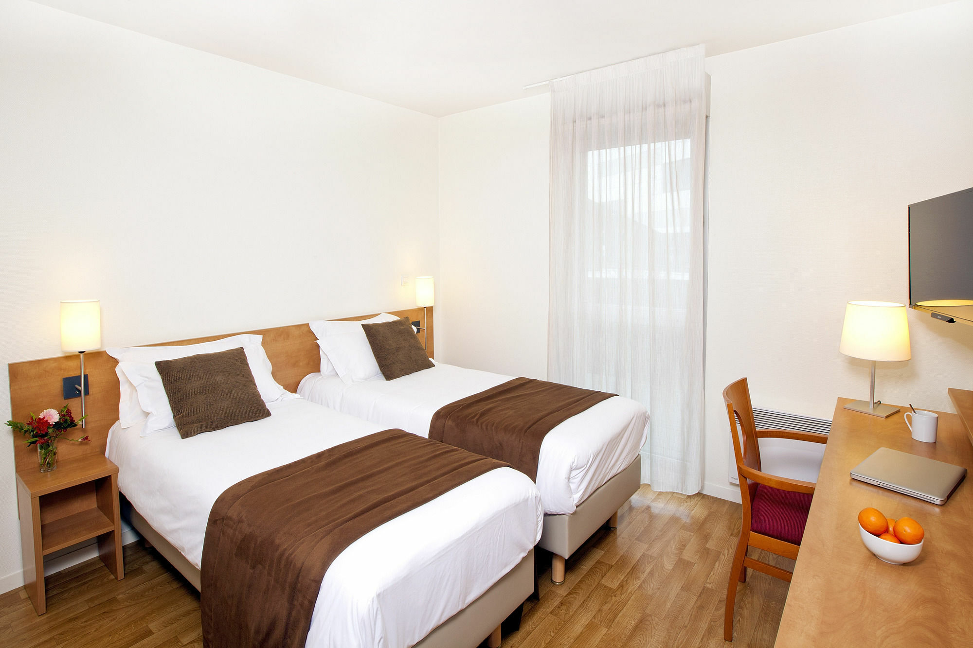 Sejours & Affaires Rennes Longs Champs Aparthotel Bagian luar foto